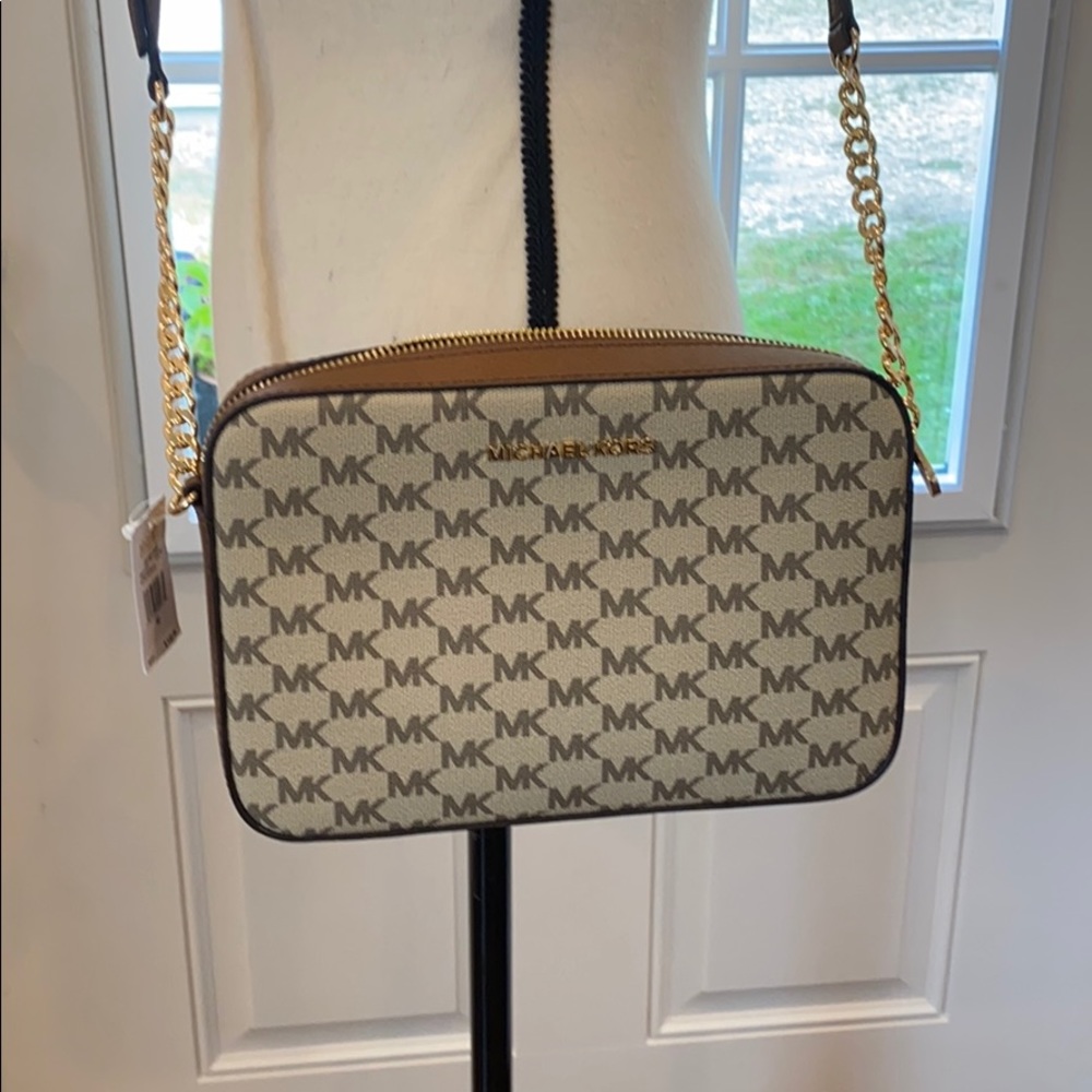 Michael Kors Large EW Crossbody Nat/Luggage NWT